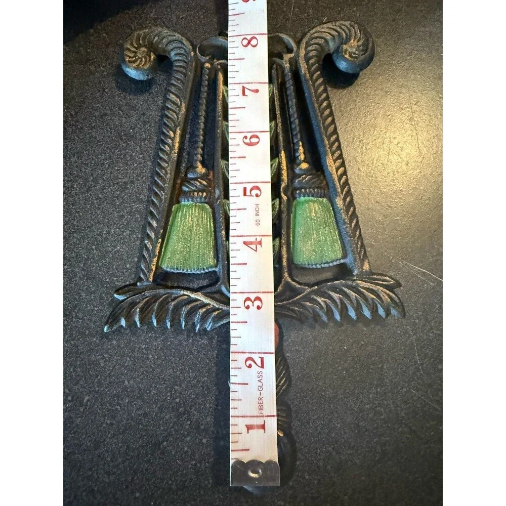 Vtg Wilton Primitive Iron Wall Mounted Trivet Footed 2 Brooms Heart Farmhouse